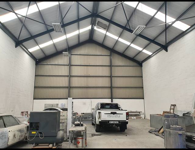 467M² FACTORY RENTED IN SAXENBURG PARK 2